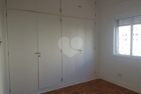 Apartamento à venda com 3 quartos, sendo 1 suíte, em Jardim Paulista, São Paulo, SP