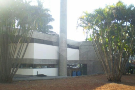 Sobrado à venda com 7 quartos, sendo 4 suítes, em Jardim Petrópolis, São Paulo, SP