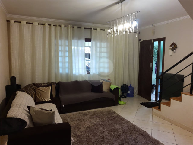 Sobrado à venda com 2 quartos, sendo 1 suíte,  em Tremembé, São Paulo, SP