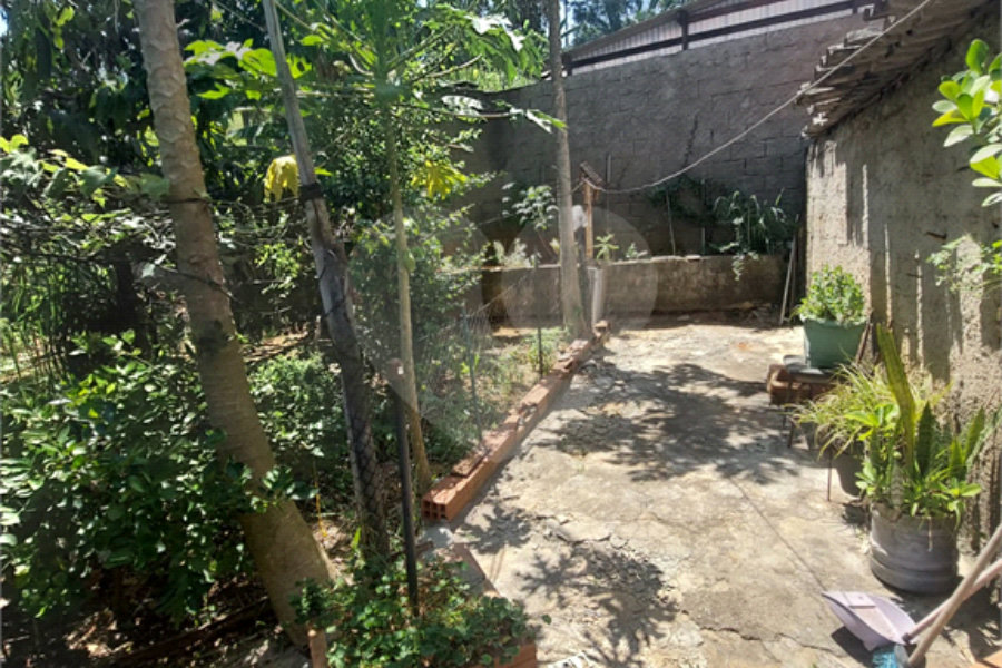 Sobrado à venda com 4 quartos em Vila Clarice, São Paulo, SP