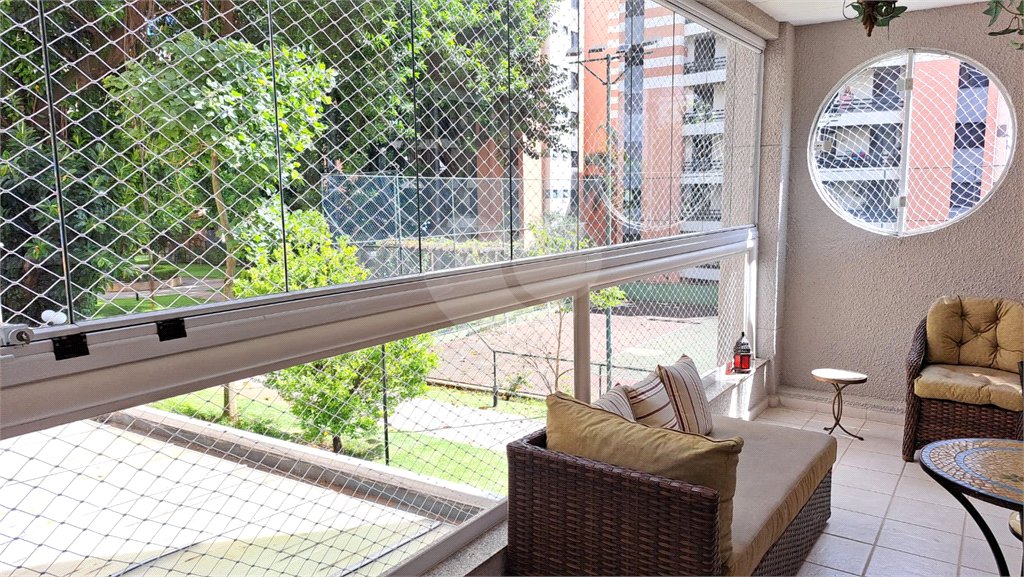 Apartamento à venda com 4 quartos, sendo 2 suítes, em Cidade São Francisco, São Paulo, SP