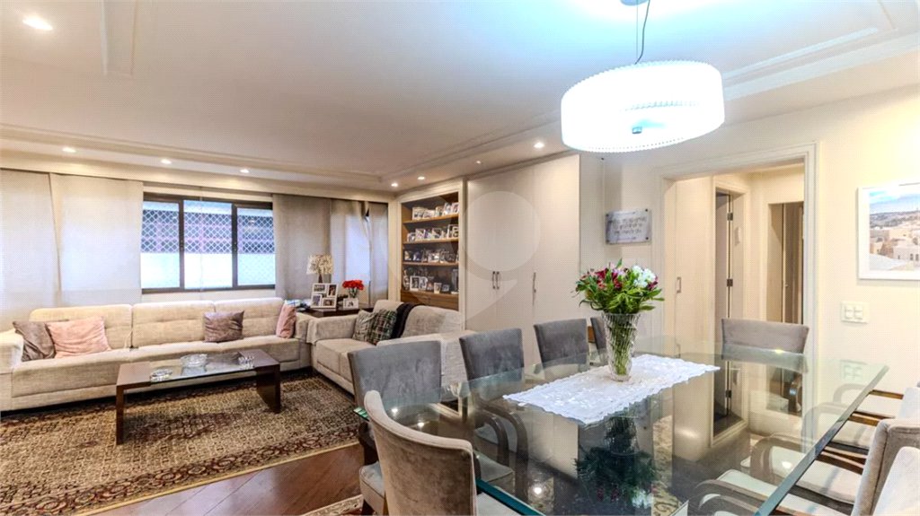 Apartamento à venda com 3 quartos, sendo 1 suíte,  em Higienópolis, São Paulo, SP