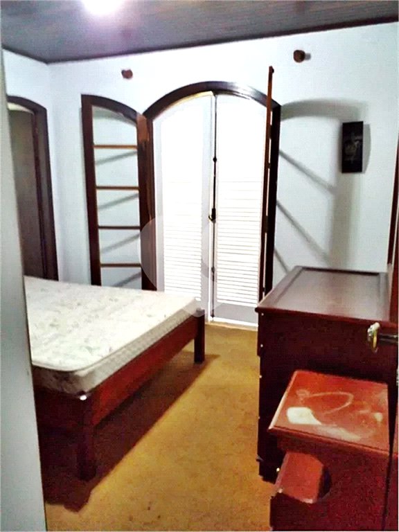 Casa à venda com 4 quartos, sendo 1 suíte,  no condomínio Parque Imperial da Cantareira, Mairiporã - SP