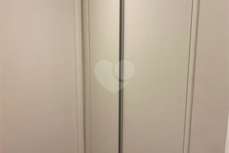 Apartamento à venda com 3 quartos, sendo 1 suíte,  em Itaim Bibi, São Paulo, SP