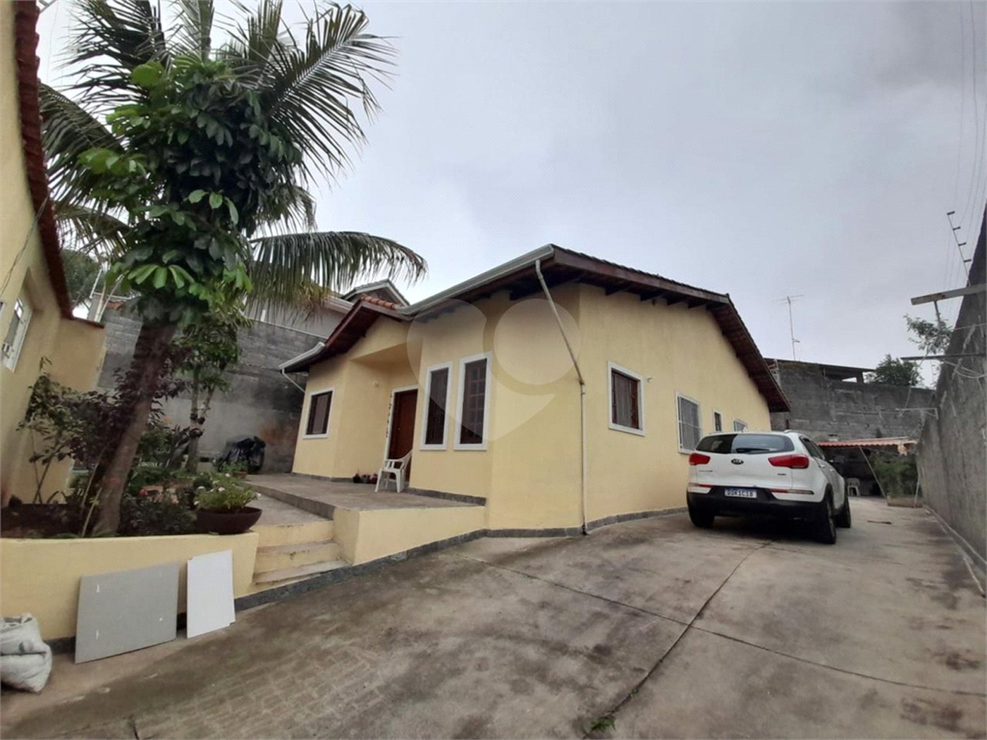 Casa à venda com 4 quartos, sendo 1 suíte, em City Bussocaba, Osasco, SP