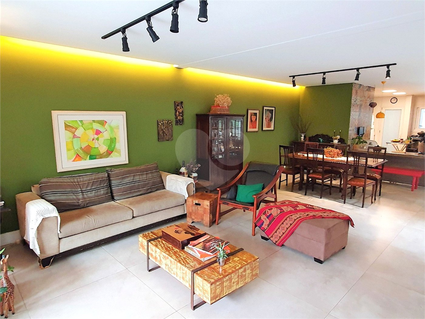 Casa à venda com 6 quartos, sendo 4 suítes, em Bosque da Saúde, São Paulo, SP