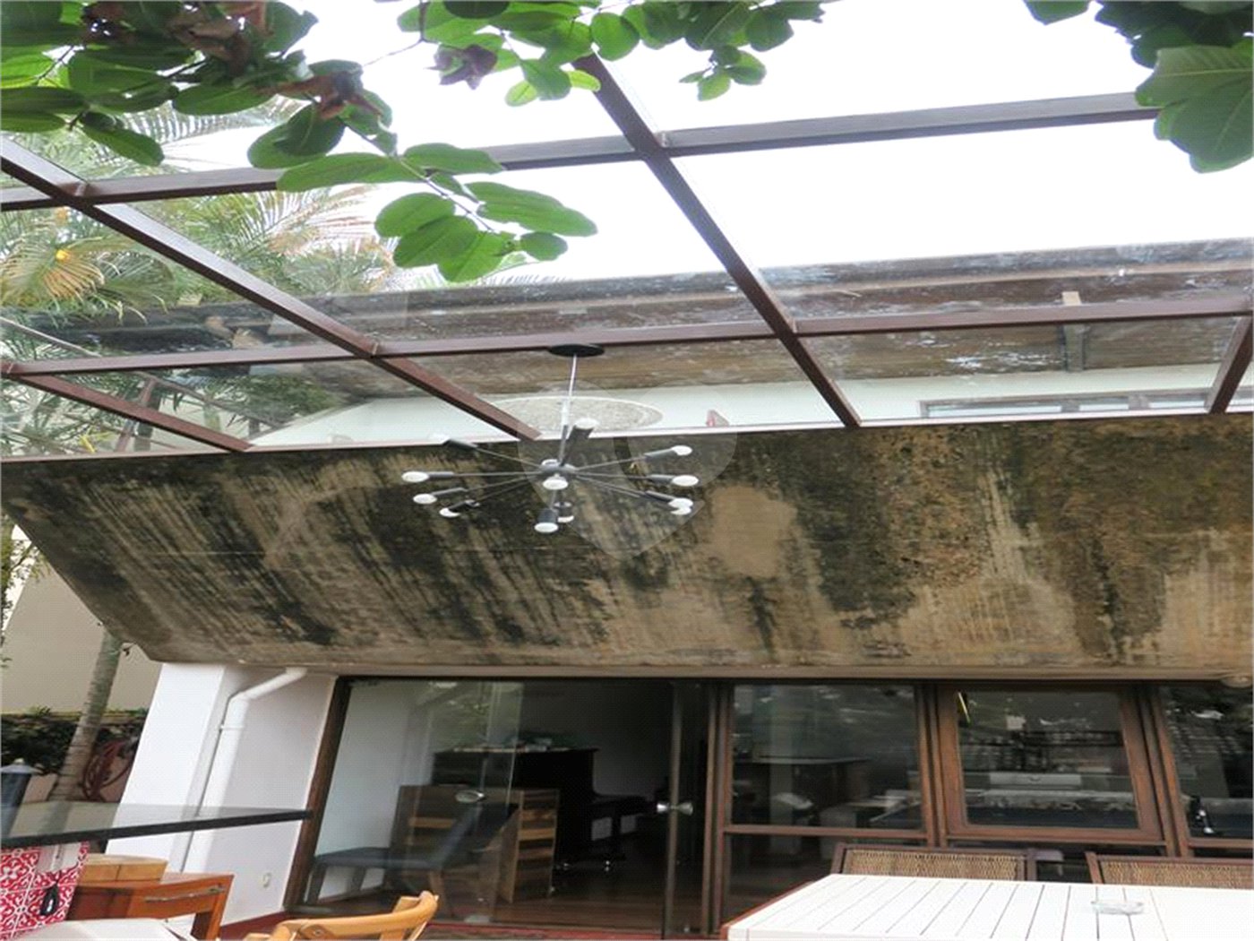 Casa à venda com 4 quartos, sendo 2 suítes, em Jardim Leonor, São Paulo, SP
