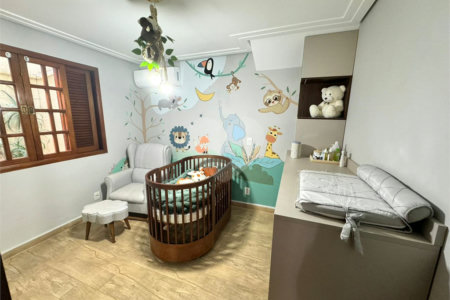 Casa à venda com 3 quartos, sendo 1 suíte, no condomínio Residencial Jardim das Flores 1510, Cotia - SP