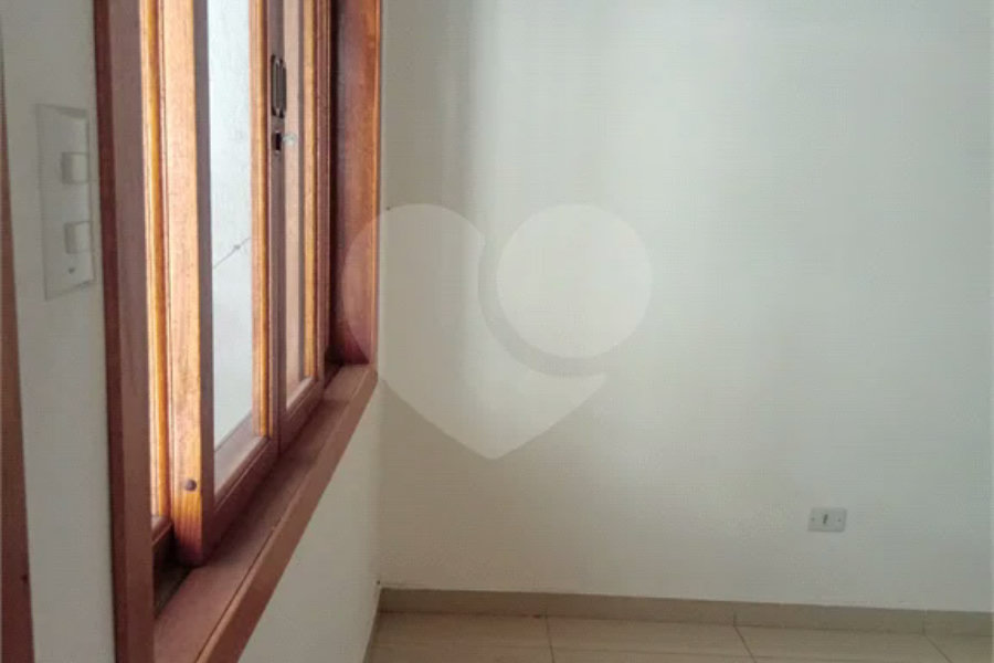 Sobrado à venda com 2 quartos em Tremembé, São Paulo, SP