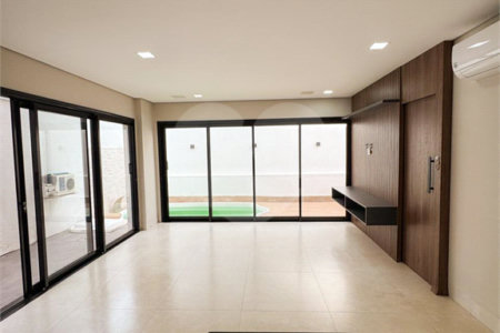 Casa à venda com 4 quartos, sendo 2 suítes, no condomínio Belvedere 2, Cuiabá - MT