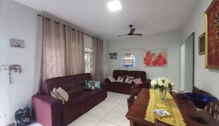 Casa com 2 dormitórios à venda, 100 m² por R$ 700.000,00 - Vila Guilhermina - Praia Grande/SP