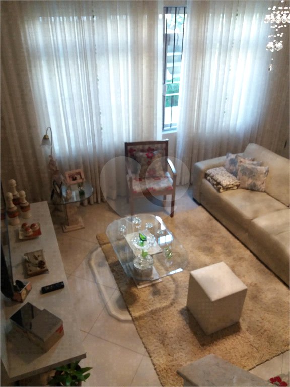 Sobrado à venda com 3 quartos, sendo 1 suíte, em Jardim Japão, São Paulo, SP