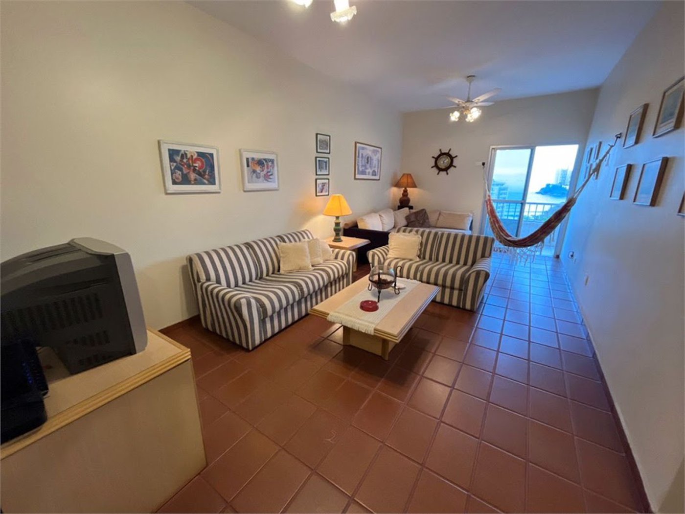 Apartamento Residencial à venda, Barra Funda, Guarujá - AP0311.