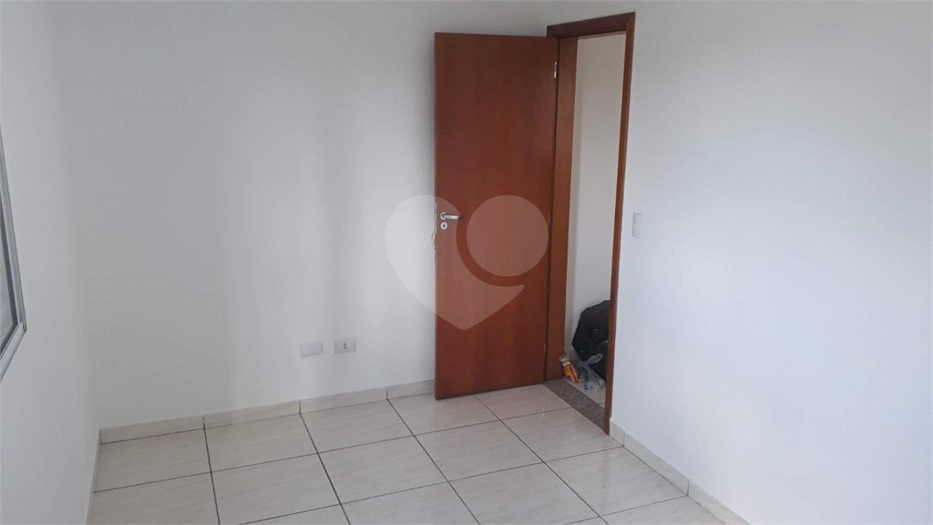 Casa à venda com 1 quarto no condomínio Camila I, São Paulo - SP