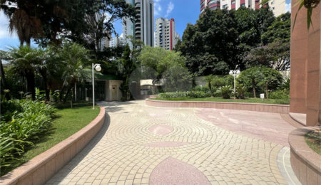 Apartamento à venda com 4 quartos, sendo 2 suítes,  em Jardim Anália Franco, São Paulo, SP