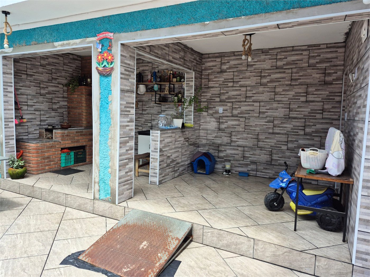 Sobrado à venda com 3 quartos, sendo 1 suíte, em Jardim Modelo, Suzano, SP