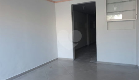 Sobrado para alugar com 4 quartos no Centro, São Roque, SP