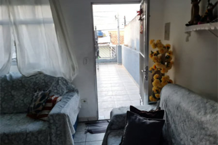 Casa à venda com 3 quartos em Jardim das Esmeraldas, São Paulo, SP