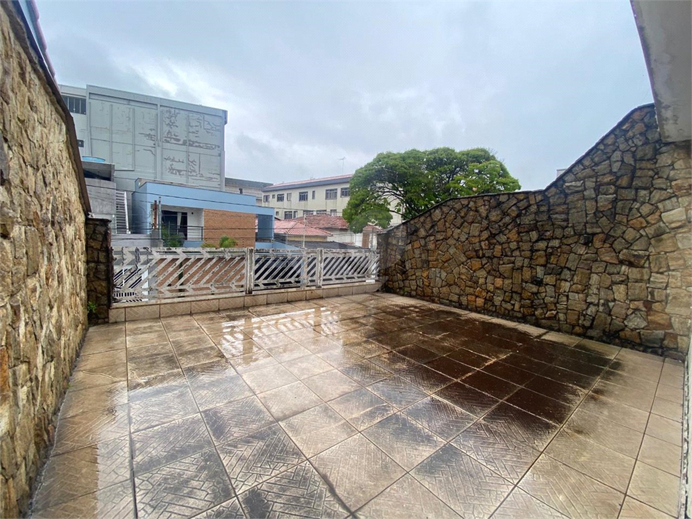 Casa à venda com 3 quartos, sendo 2 suítes, em Vila Carrão, São Paulo, SP