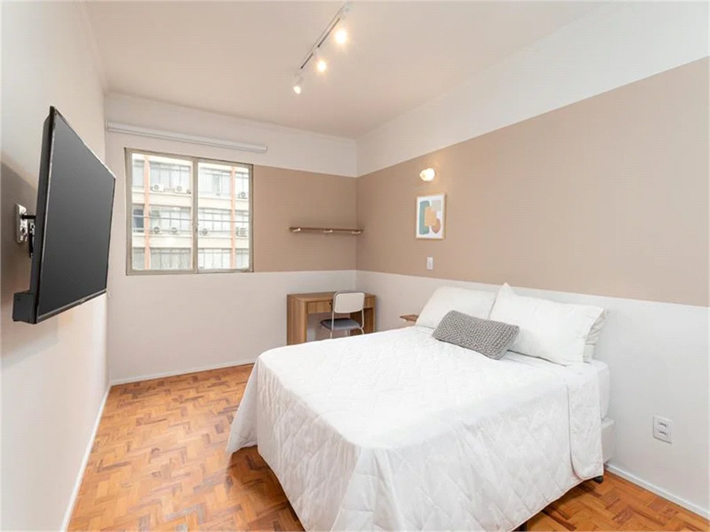 Apartamento à venda com 4 quartos, sendo 2 suítes, em Pinheiros, São Paulo, SP