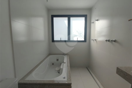 Apartamento à venda com 4 suítes em Jardim Leonor, São Paulo, SP