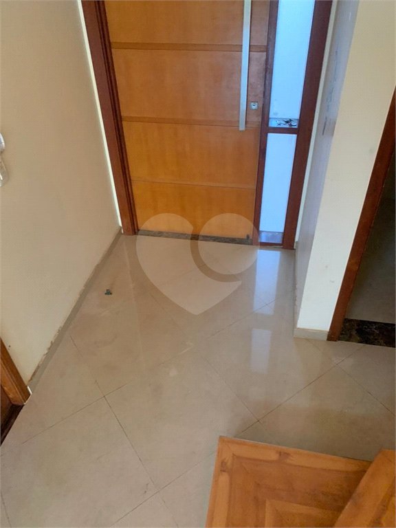 Casa à venda ou para alugar com 4 quartos, sendo 2 suítes, no condomínio Tereza Cristina, Jundiaí - SP