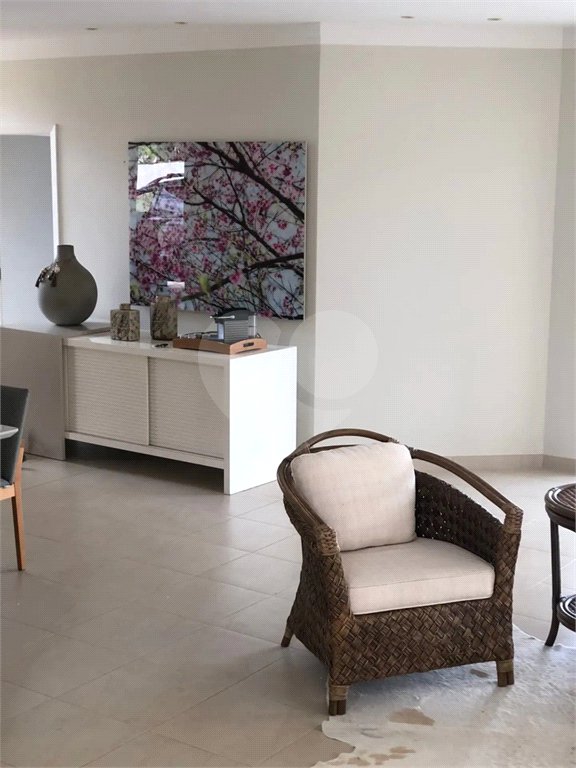 Casa à venda com 5 quartos, sendo 4 suítes, no condomínio Sol Vinhedo, Vinhedo - SP