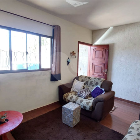 Casa à venda com 2 quartos em Residencial Hípica Jaguari, Bragança Paulista, SP