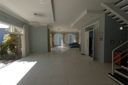 Casa à venda com 3 suítes em Vila Nastri, Itapetininga, SP