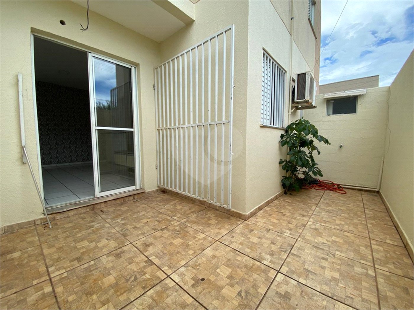 Apartamento à venda com 2 quartos, sendo 1 suíte,  em Parque Residencial das Nações Indígenas, Cuiabá, MT