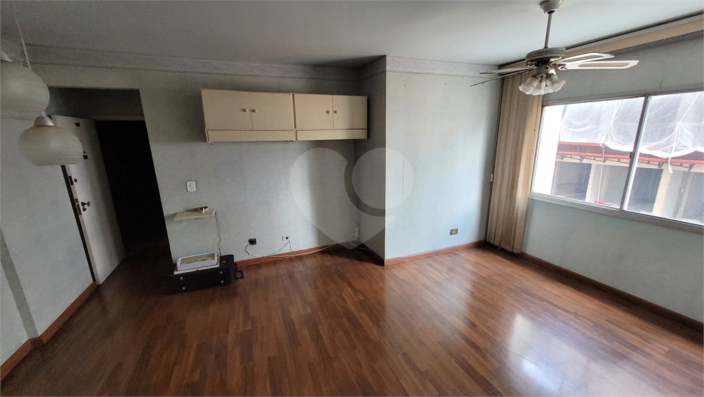 Apartamento à venda com 2 quartos, sendo 1 suíte,  em Vila Mariana, São Paulo, SP