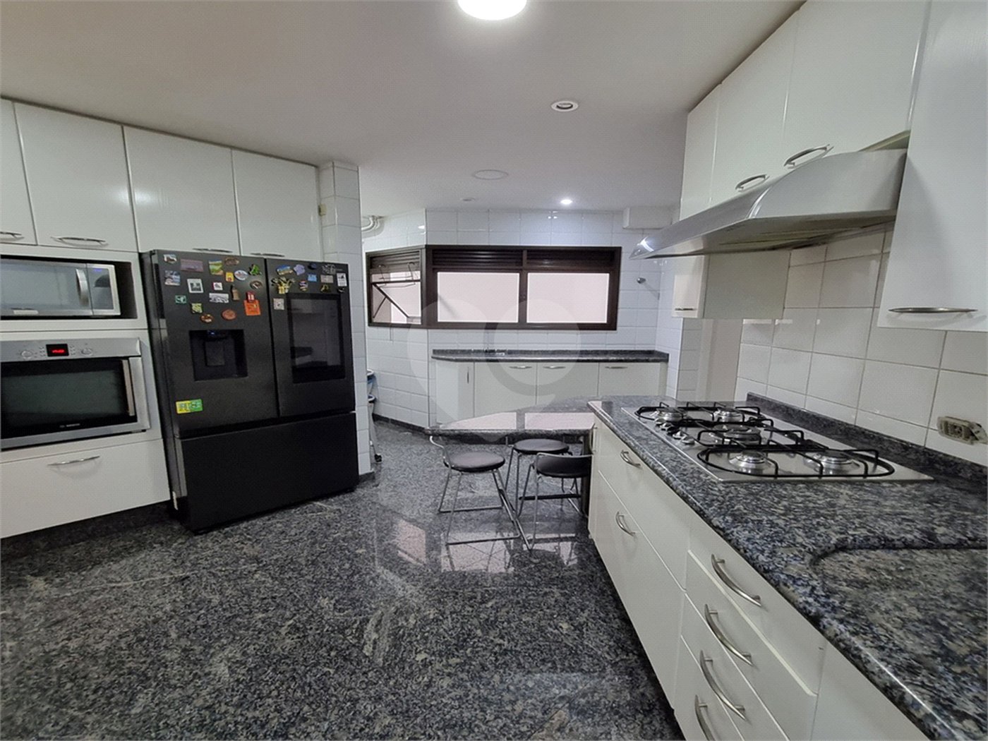 Apartamento à venda com 3 suítes em Santana, São Paulo, SP