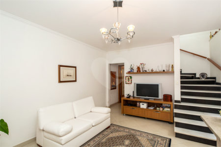 Casa à venda com 3 quartos, sendo 1 suíte, em Campo Belo, São Paulo, SP