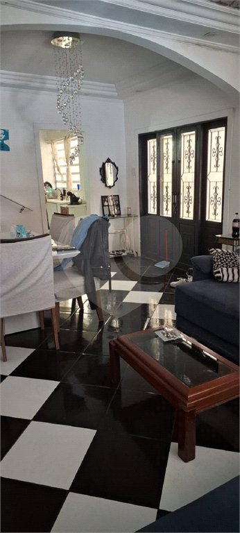 Sobrado à venda com 5 quartos, sendo 1 suíte, em Vila Gustavo, São Paulo, SP