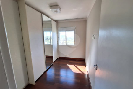 Apartamento para alugar com 3 suítes em Vila Suzana, São Paulo, SP