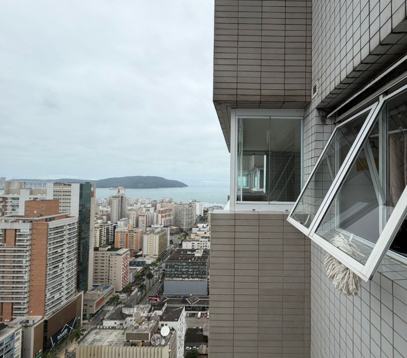 Apartamento com 2 dormitórios à venda, 83 m² por R$ 1.430.000,00 - Gonzaga - Santos/SP
