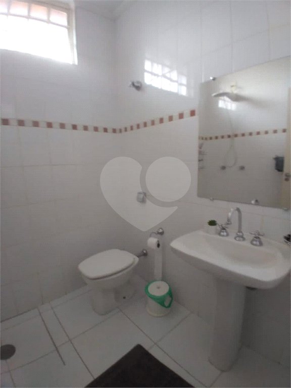 Casa à venda com 4 quartos, sendo 2 suítes, em Jardim Adalgisa, Araraquara, SP