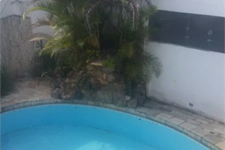 Sobrado à venda com 4 quartos, sendo 2 suítes, em Jardim Leonor, São Paulo, SP