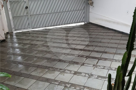 Sobrado à venda com 2 quartos, sendo 1 suíte, em Chácara Jafet, Mogi das Cruzes, SP