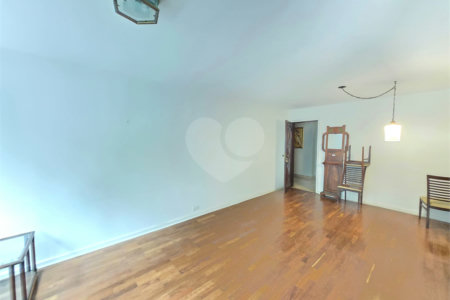 Apartamento à venda com 3 quartos, sendo 1 suíte, em Indianópolis, São Paulo, SP