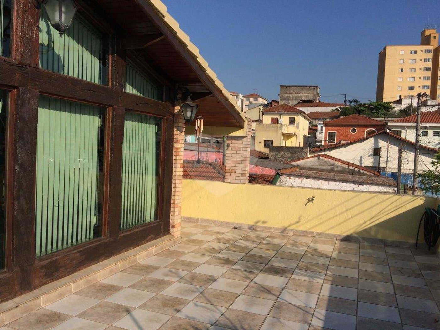 Sobrado à venda com 5 quartos, sendo 4 suítes,  em Vila Mazzei, São Paulo, SP
