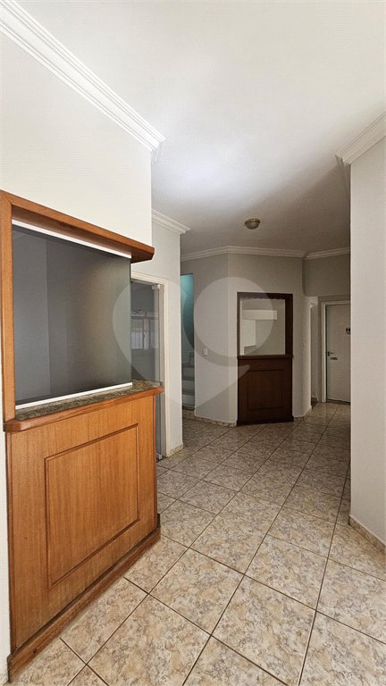 Sobrado à venda com 3 quartos, sendo 2 suítes, em Jardim Rossignatti, Indaiatuba, SP