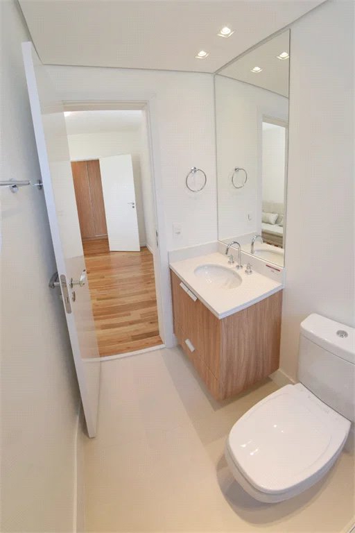 Apartamento à venda com 3 suítes em Vila Romana, São Paulo, SP