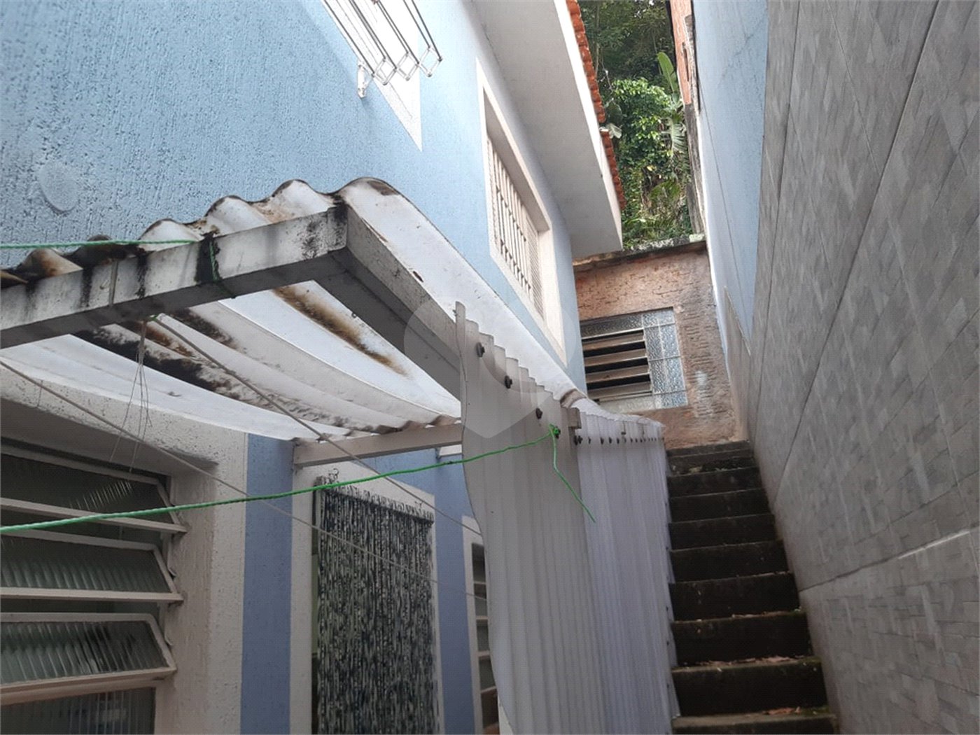 Sobrado à venda com 3 quartos, sendo 1 suíte, em Tremembé, São Paulo, SP