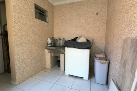 Sobrado à venda com 3 quartos, sendo 1 suíte,  em Vila Polopoli, São Paulo, SP
