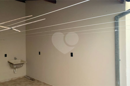 Casa a venda dois Quartos um banheiro