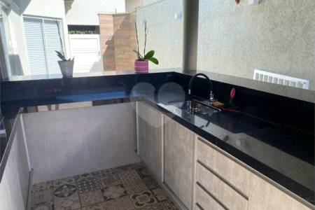 Casa à venda com 3 quartos, sendo 2 suítes, em Jardim Residencial Maggiore, Araraquara, SP
