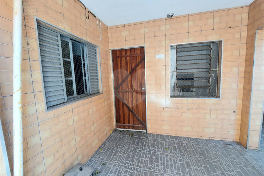 Sobrado à venda com 3 quartos, sendo 1 suíte, em Jaraguá, São Paulo, SP
