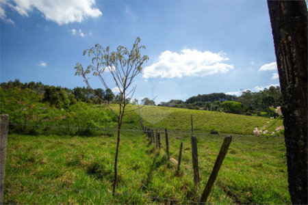 Terreno à venda em Vila Darcy Penteado (mailasqui), São Roque, SP