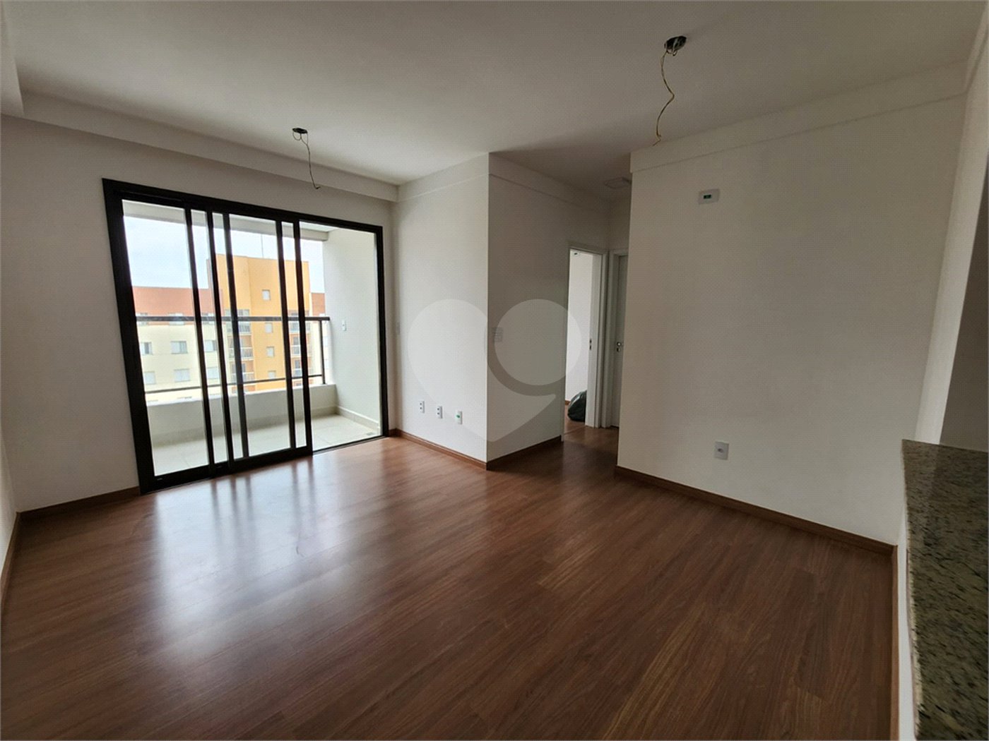 Apartamento à venda com 2 quartos, sendo 1 suíte,  em Jardim Piratininga, Sorocaba, SP